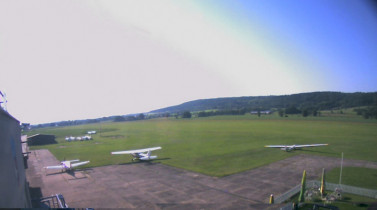 Preview webcam image Dvůr Králové nad Labem - aeroclub