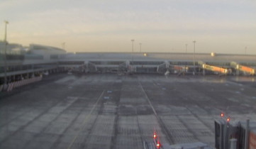 Preview webcam image Václav Havel Airport - Prague
