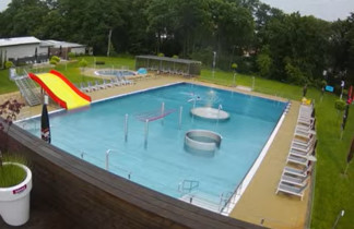 Preview webcam image Bojkovice swimming pool