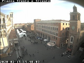 Preview webcam image Ferrara - square Trento e Trieste