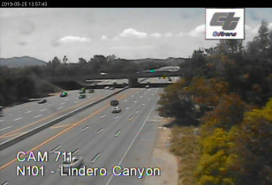 Preview webcam image  Westlake Village - US-101 North At Lindero Canyon Rd